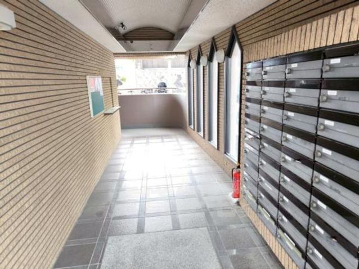 プランドール東豊中2の玄関