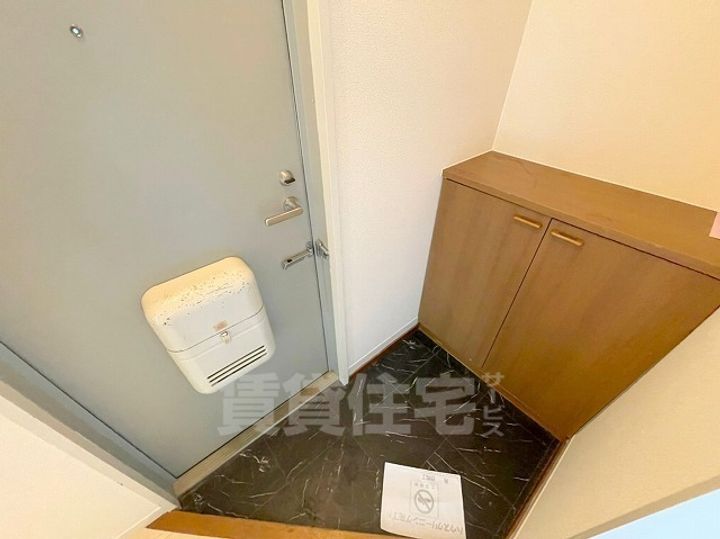 プレミールたつみの玄関