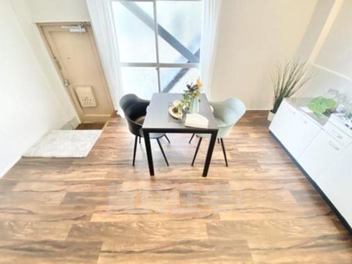 大阪府茨木市北春日丘3丁目の賃貸マンションの内装