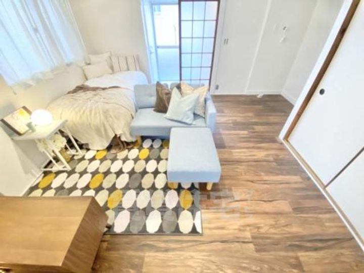 大阪府茨木市北春日丘3丁目の賃貸マンションの内装