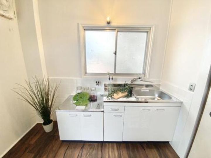 大阪府茨木市北春日丘3丁目の賃貸マンションのキッチン