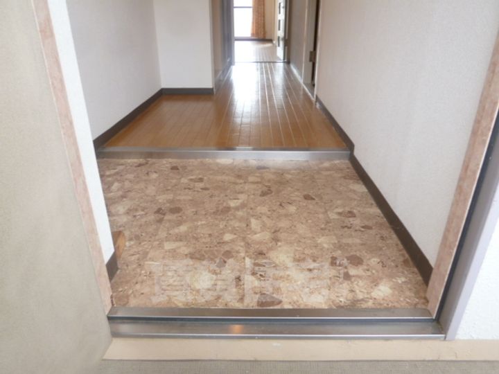 サニーヴィラの玄関