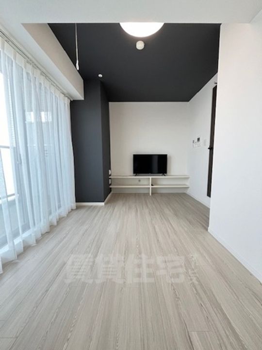 大阪府堺市堺区神明町西1丁の賃貸マンションの居間