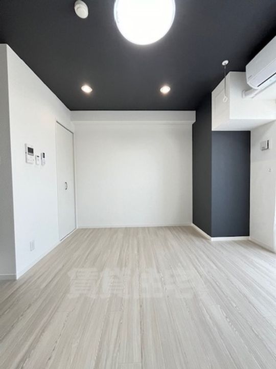 大阪府堺市堺区神明町西1丁の賃貸マンションの居間