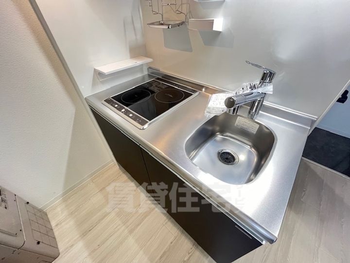 大阪府堺市堺区神明町西1丁の賃貸マンションのキッチン