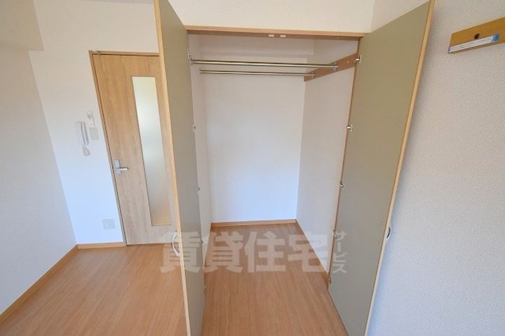 滋賀県草津市野路東4丁目の賃貸マンションの内装