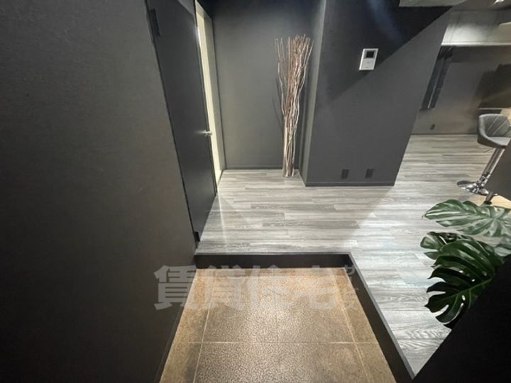 大阪府堺市堺区宿院町西3丁の賃貸マンションの玄関