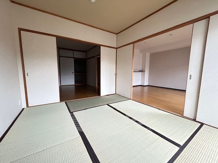 リーガル堺の居間
