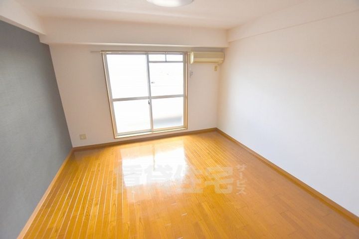 新堂フラットの子供部屋