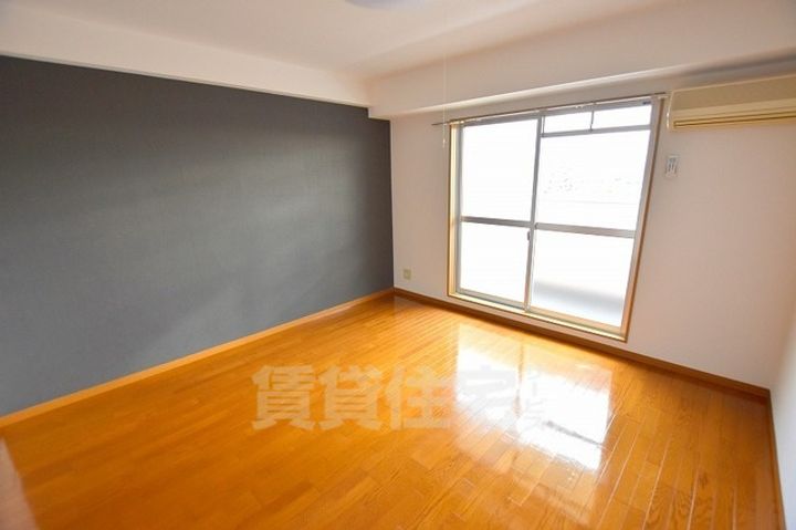 新堂フラットの内装