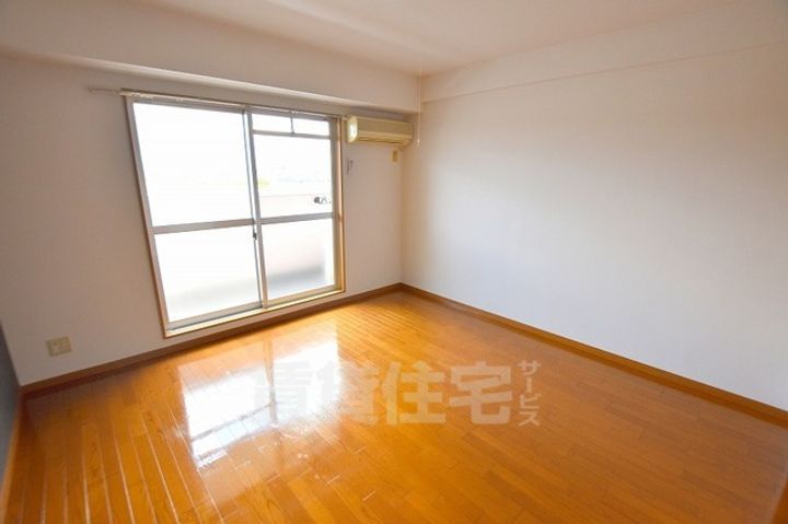 新堂フラットの寝室