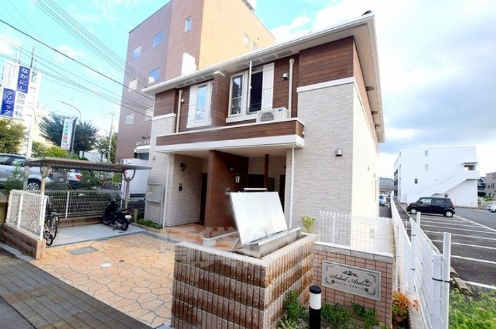 ソレイユ アルドーレの外観