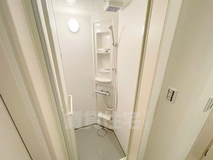 大阪府羽曳野市南恵我之荘7丁目の賃貸アパートの風呂