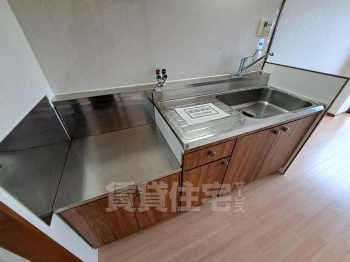 大阪府豊中市南桜塚4丁目の賃貸マンションのキッチン