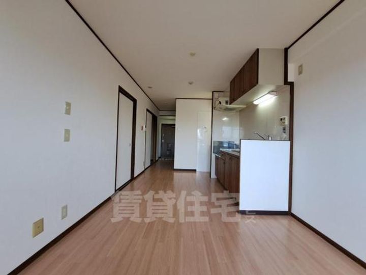 大阪府豊中市南桜塚4丁目の賃貸マンションの内装