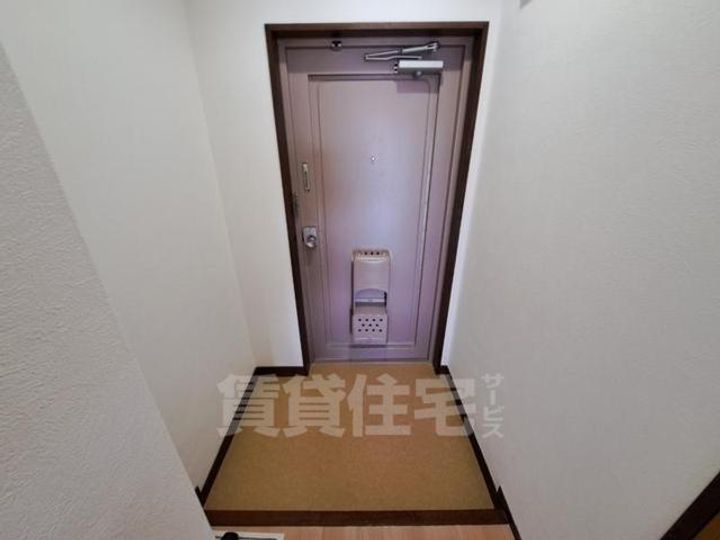 ハイツ北之防の玄関