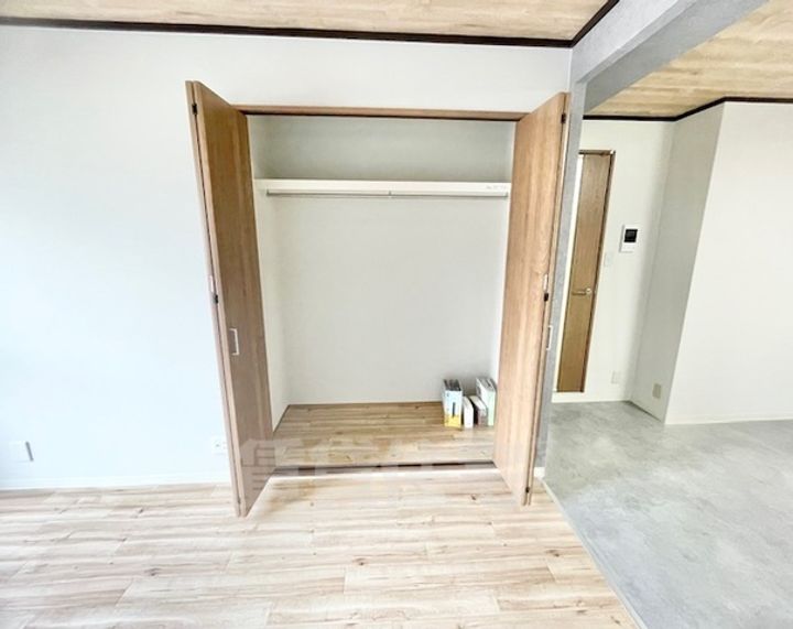 大阪府茨木市竹橋町の賃貸マンションの内装