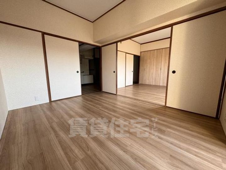 香里コーポ百合の寝室