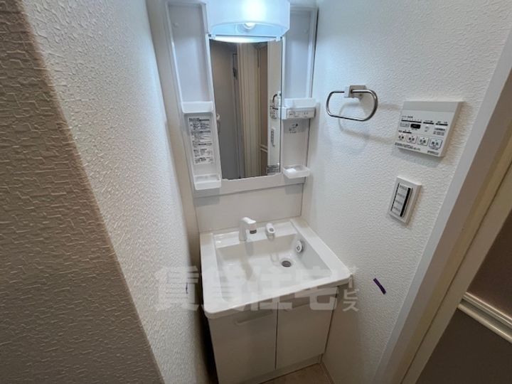 大阪府堺市堺区甲斐町東4丁の賃貸マンションの内装