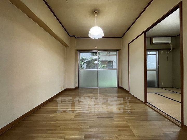 中村マンションの寝室