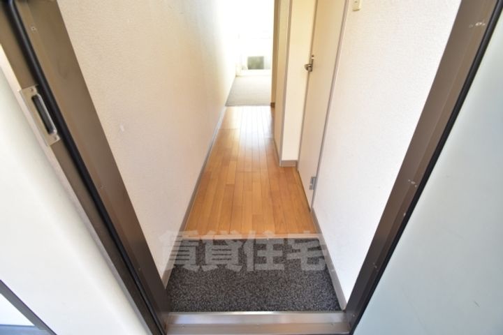 GROWINGの玄関