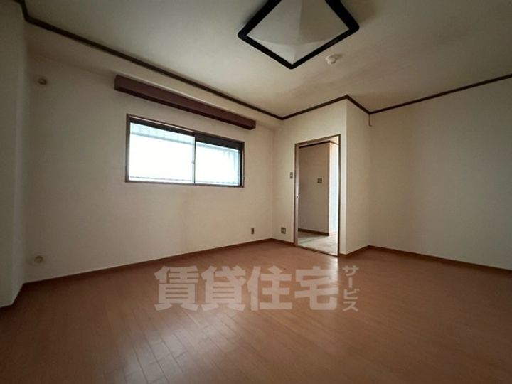 大阪府大阪市住吉区我孫子東2丁目の賃貸マンションの居間