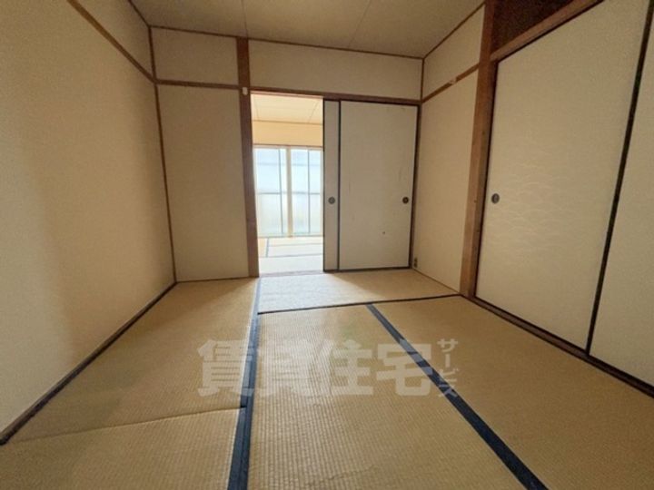 富家マンションの居間