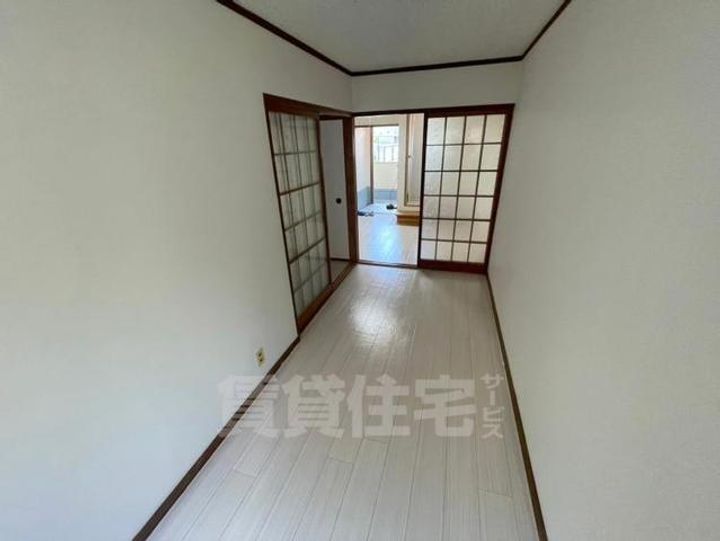 亀岡マンションの居間