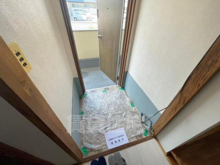 亀岡マンションの玄関
