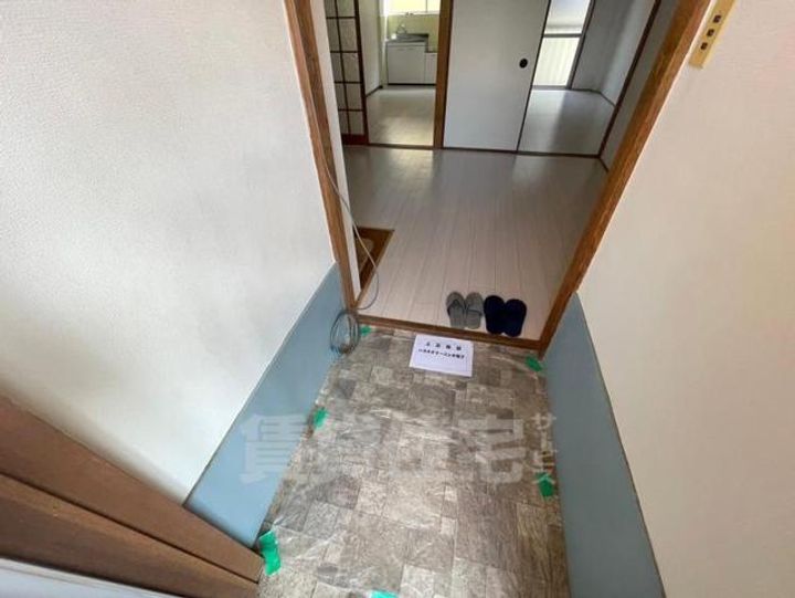 亀岡マンションの玄関