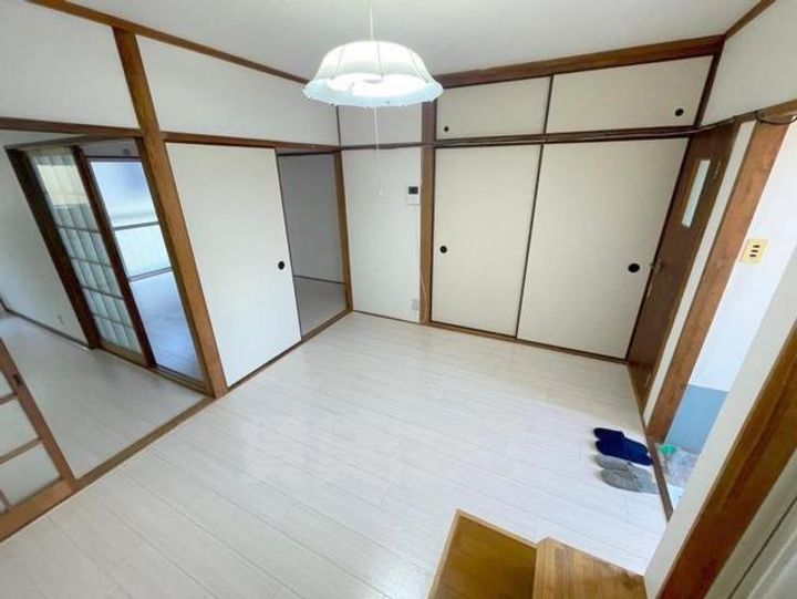 亀岡マンションの寝室