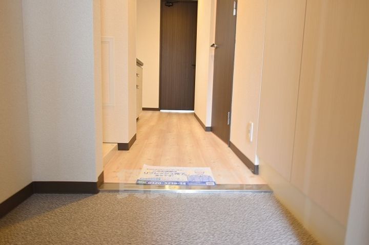 KDXレジデンス南草津の玄関