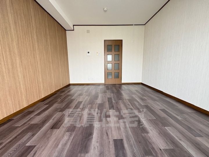 ハイツ今井の居間