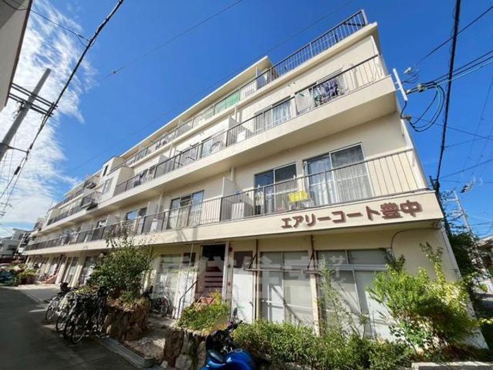 エアリーコート豊中(旧 草野マンション11号館)101の外観
