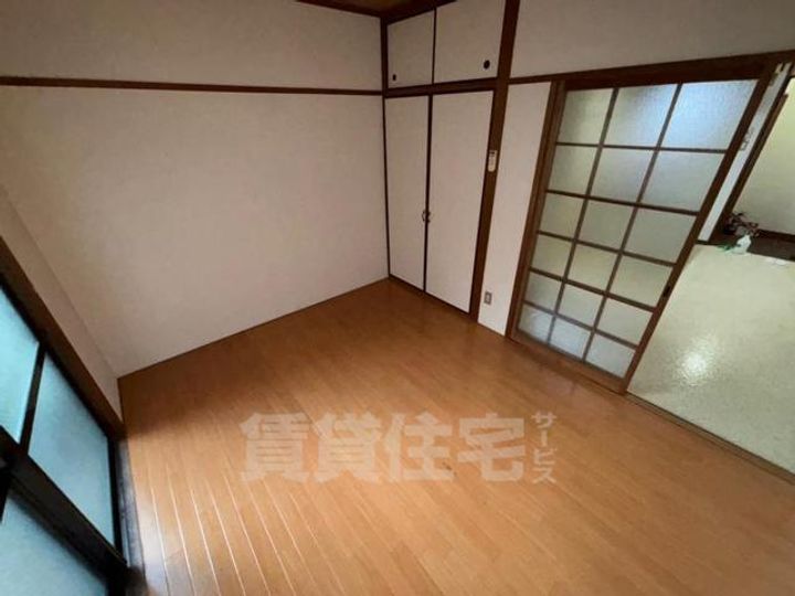 大阪府大阪市旭区高殿4丁目の賃貸マンションの寝室