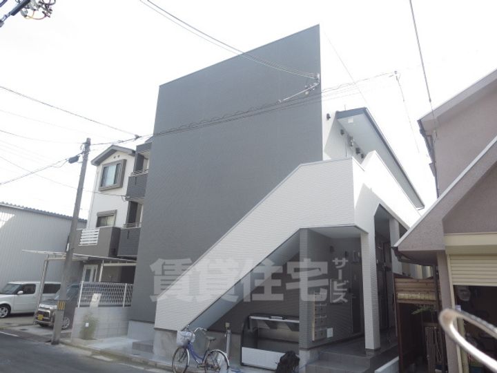 大阪府堺市堺区新在家町西2丁の賃貸アパートの外観