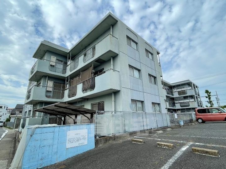 コーポやすり苑303の外観