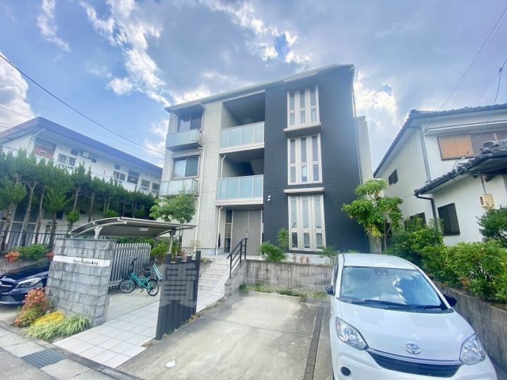 No.10アサヒノ藤が丘の外観