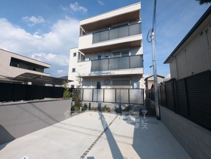 大阪府茨木市水尾1丁目の賃貸アパートの外観