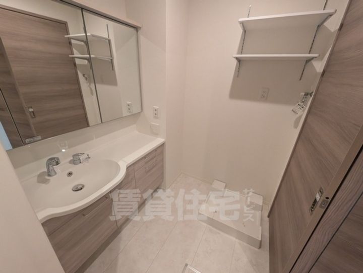 大阪府茨木市水尾1丁目の賃貸アパートの内装