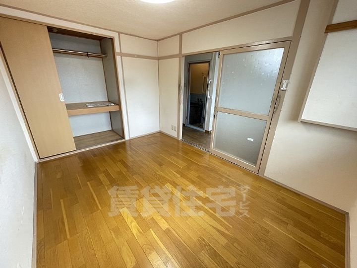 岡崎マンションの寝室