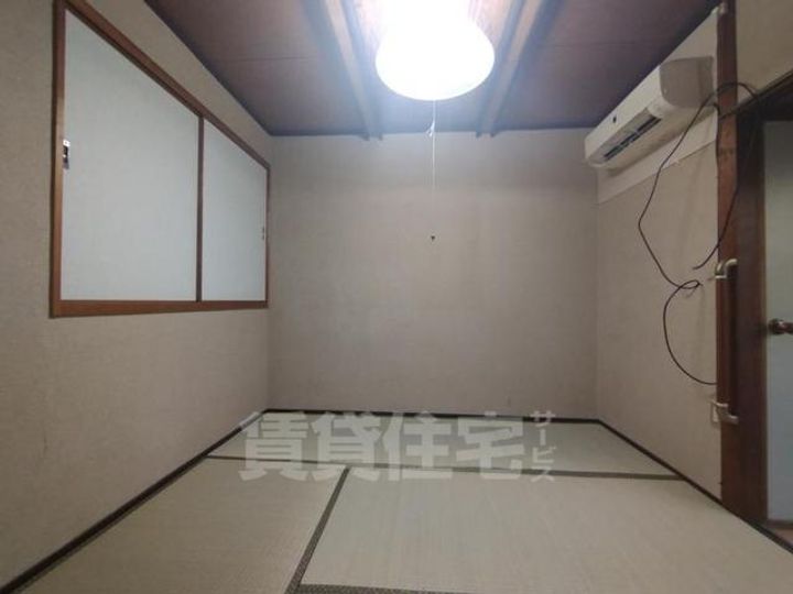 大阪府寝屋川市萱島本町(一戸建)の賃貸物件の居間