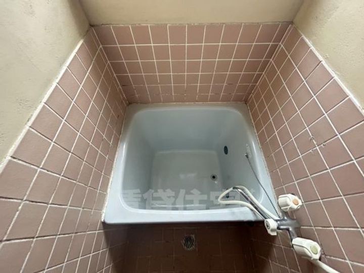 大阪府門真市大橋町の賃貸アパートの風呂
