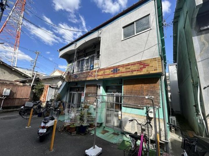 大阪府門真市大橋町の賃貸アパートの外観