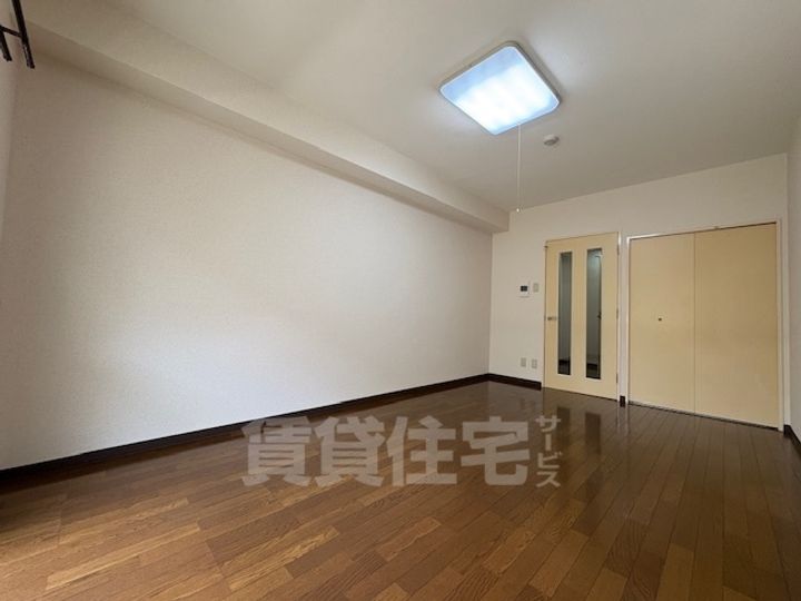 大阪府堺市堺区浅香山町2丁の賃貸マンションの寝室