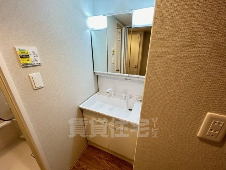 大阪府大阪市住吉区東粉浜3丁目の賃貸マンションの内装