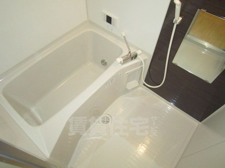 大阪府和泉市尾井町1丁目の賃貸アパートの風呂