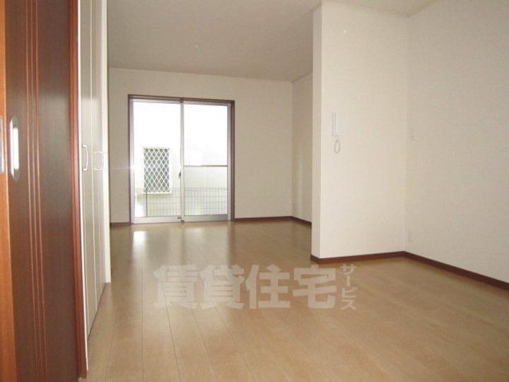 大阪府和泉市尾井町1丁目の賃貸アパートの居間