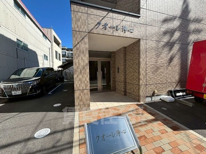 クオーレ浄心の玄関