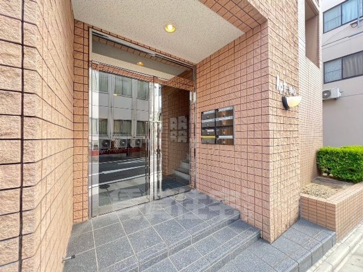 Apt.浄心の玄関